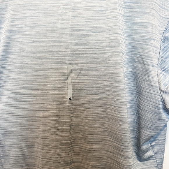 Reebok Women’s Workout Tee, Sweat Resistant, Light Blue, Size Large - Picture 2 of 6